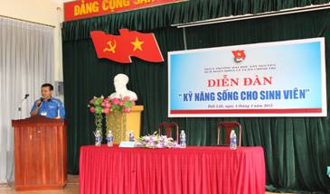 Đoàn trường Đại học Tây Nguyên tổ chức diễn đàn “Kỹ năng sống cho sinh viên”